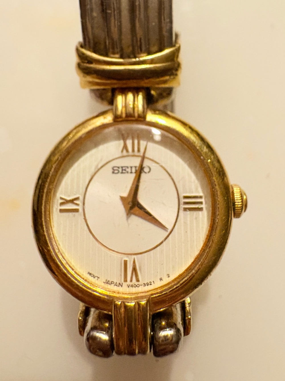 Vintage Seiko Women's Dress
Two Tone Bracelet Analog
Quartz Silver Dial